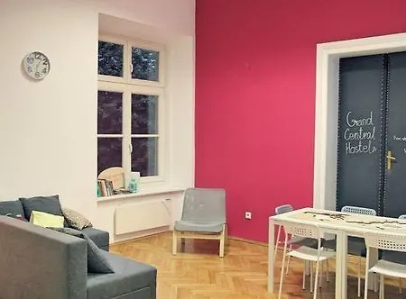 Hostel Grand *