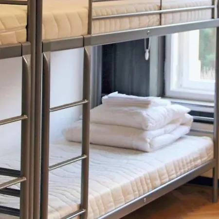 Albergue Grand *